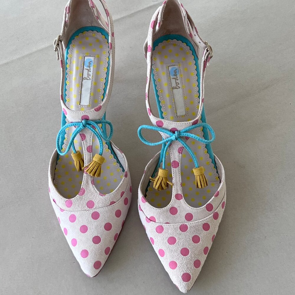Boden cream suede with pink polka closed toe heels 39 1/2